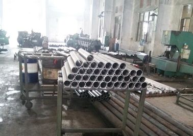 Dipadamkan / Tempered berongga Steel Round Bar Dengan Chrome Plating